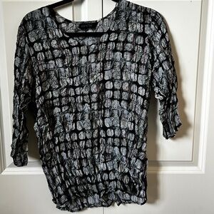 Trendy Styled Women's Blouse